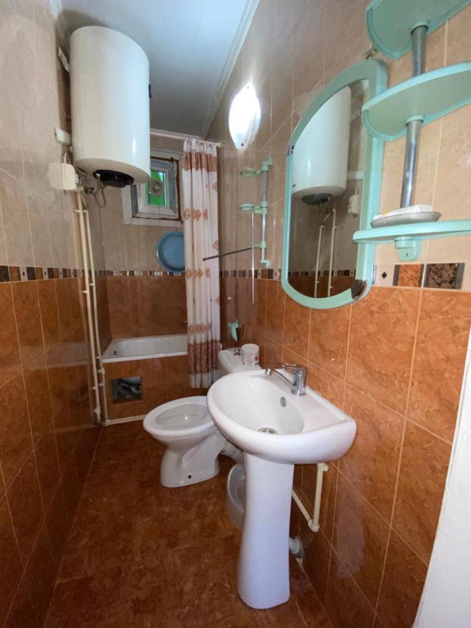 Семейный Дворик Sukhumi Eksteriør billede